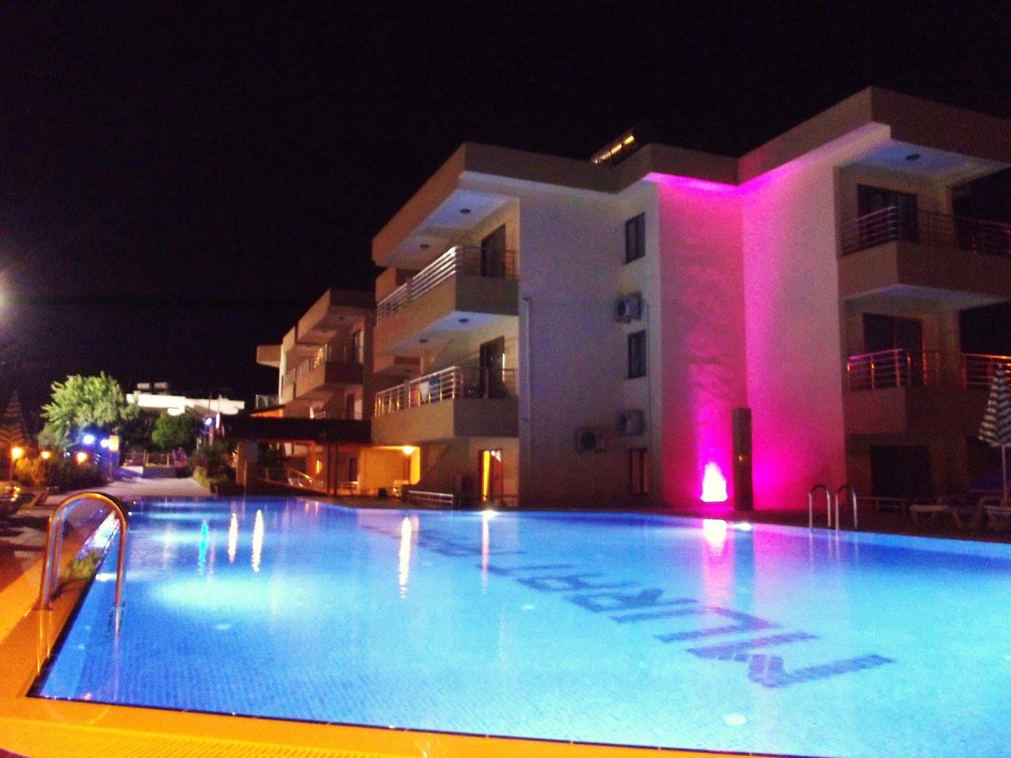 Murat Apart Hotel İçmeler Luaran gambar